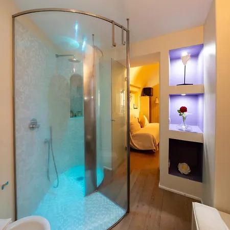 49 Passi Apartment